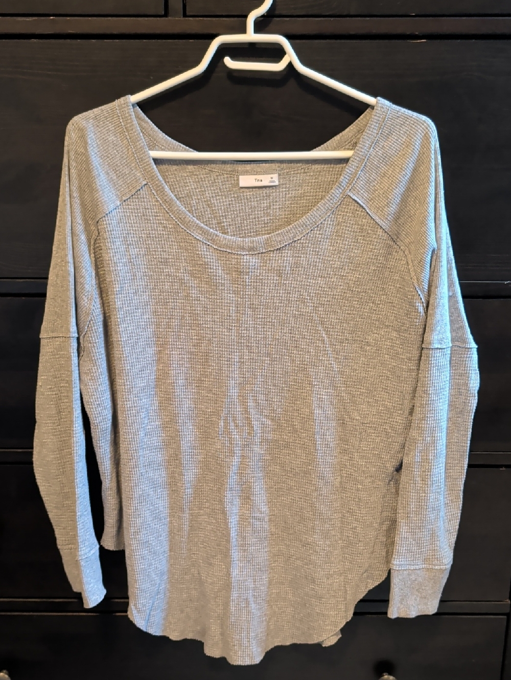 TNA Gray Waffle-Knit Long Sleeve Scoop Top